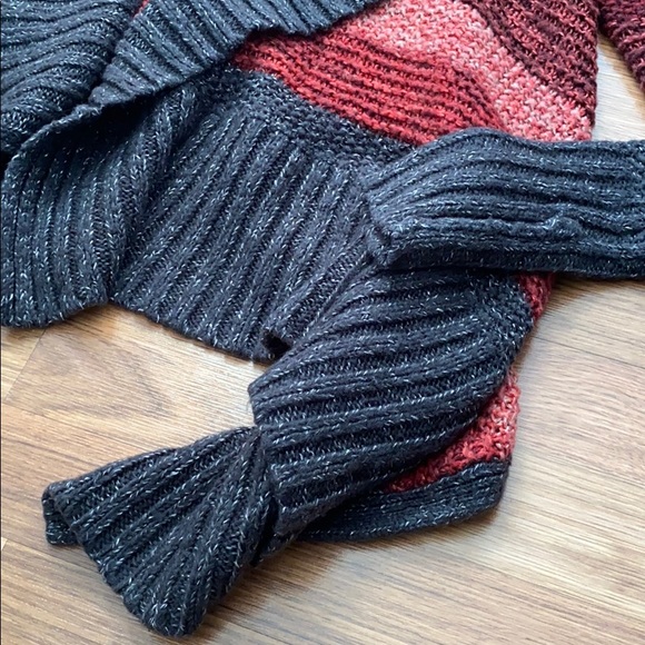 A.N.A. striped sweater red/gray small - Picture 5 of 8